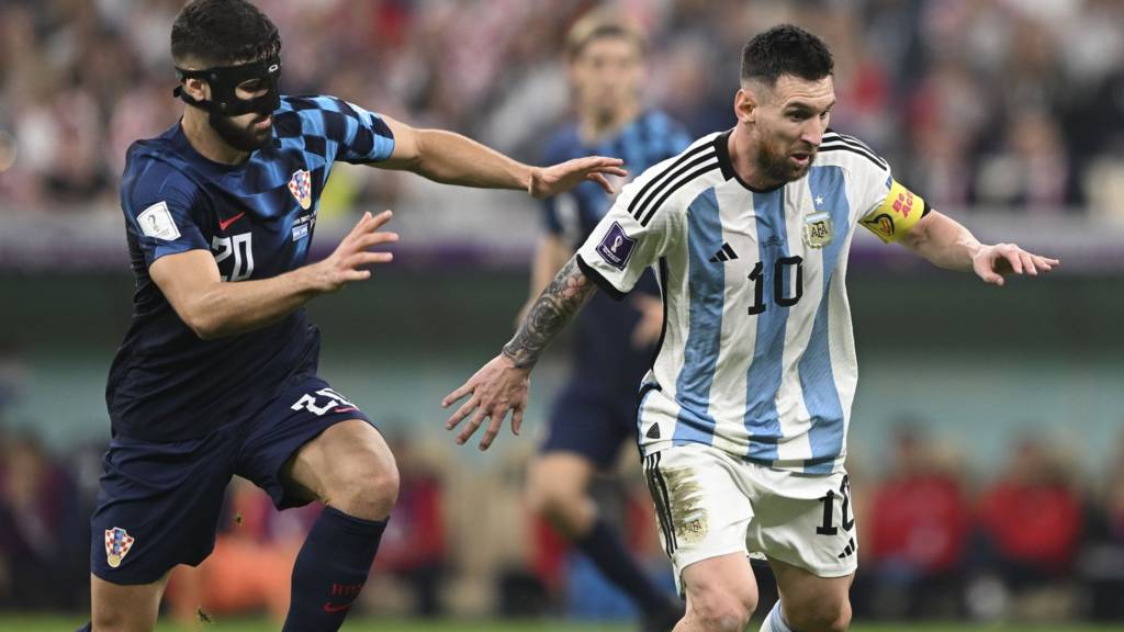 Messi leads Argentina to the World Cup final with 30 win over Croatia